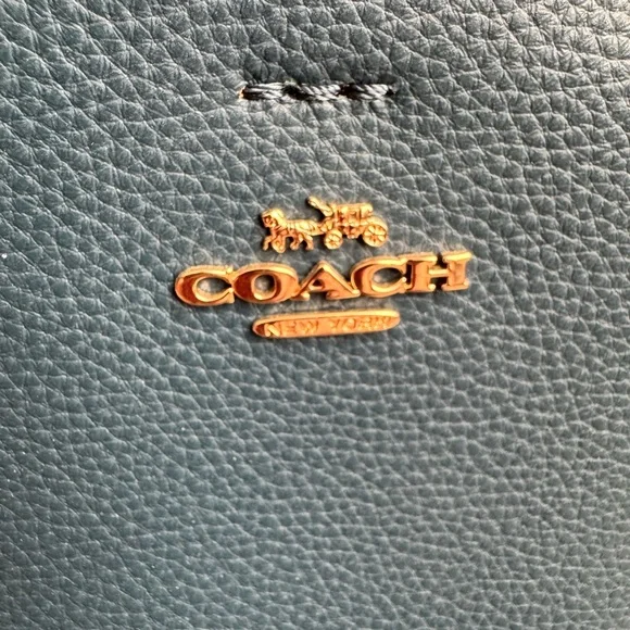 Coach Small Town Bucket Bag peacock teal gold crossbody or handheld bag purse - Picture 7 of 11